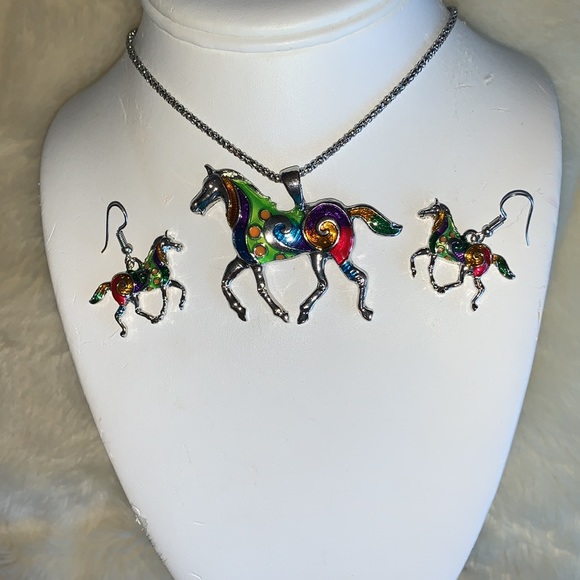 Colourful enamel Horse choker necklace with matching earrings SET new - Picture 4 of 12